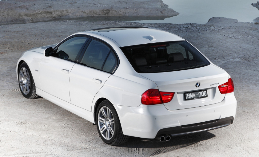Заднее автостекло для BMW 3
