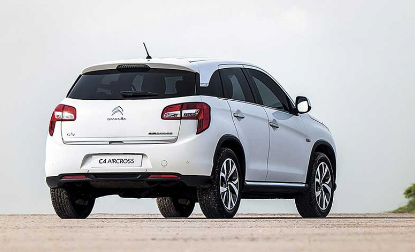 Заднее стекло CITROEN C4 AIRCROSS