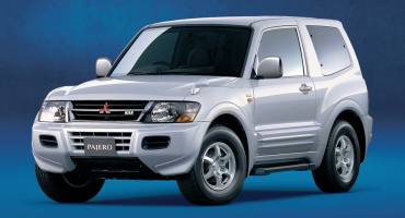 Лобовое стекло MITSUBISHI PAJERO III  
