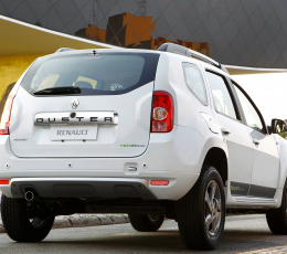 Заднее стекло для RENAULT DUSTER